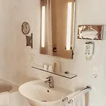 Hotel Komm' In