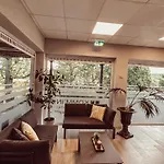 Hotel Komm' In 4*