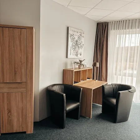 Komm' In فندق 4*