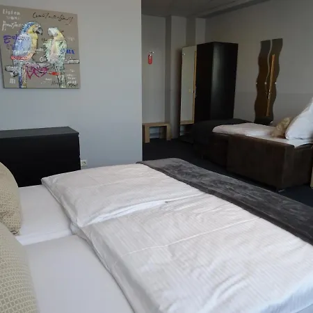 Hotel Komm' In