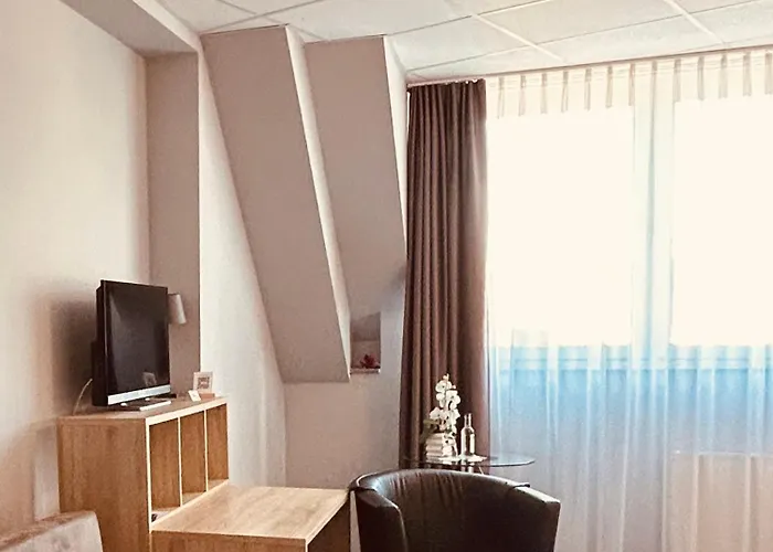 Hotel Komm' In 4*
